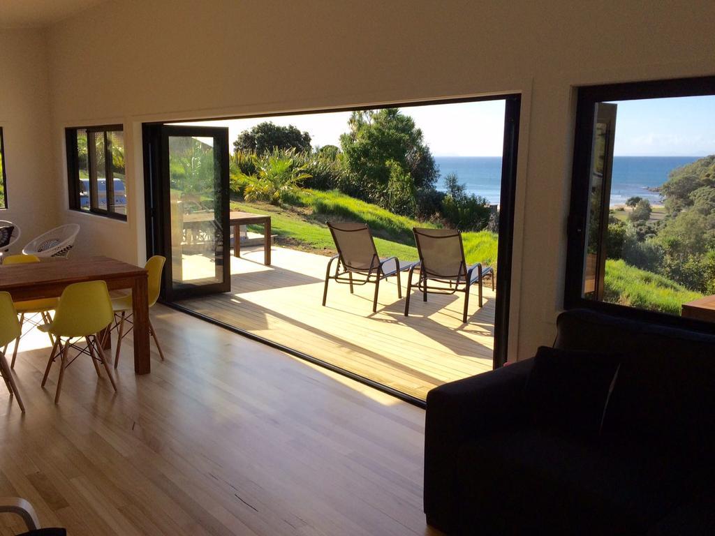 Ocean Cliff Court Villa Kuaotunu Екстериор снимка